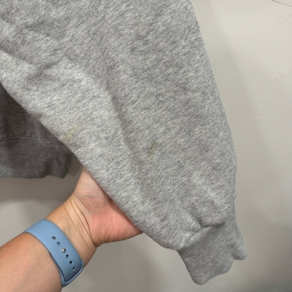 American Eagle Fresh Guac Grey Sweatshirt Large - Picture 6 of 8